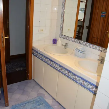 La Casa Degli Ospiti Apartment Naples Exterior photo