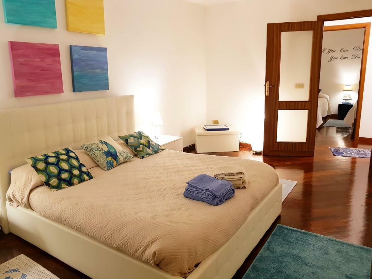 La Casa Degli Ospiti Apartamento Nápoles
